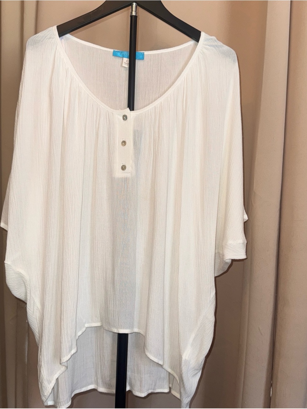 buttons Creamy White 3-Button Gauzy Romantic Lightweight Oversized Tunic Blouse
